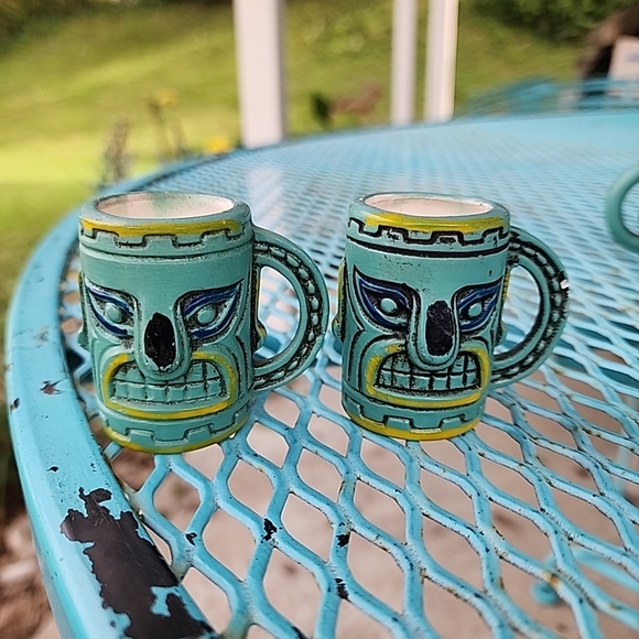 Quon-Quon Tiki Vintage Ceramic 7 Piece Rum Decanter & Shot Mugs - Picture 14 of 16
